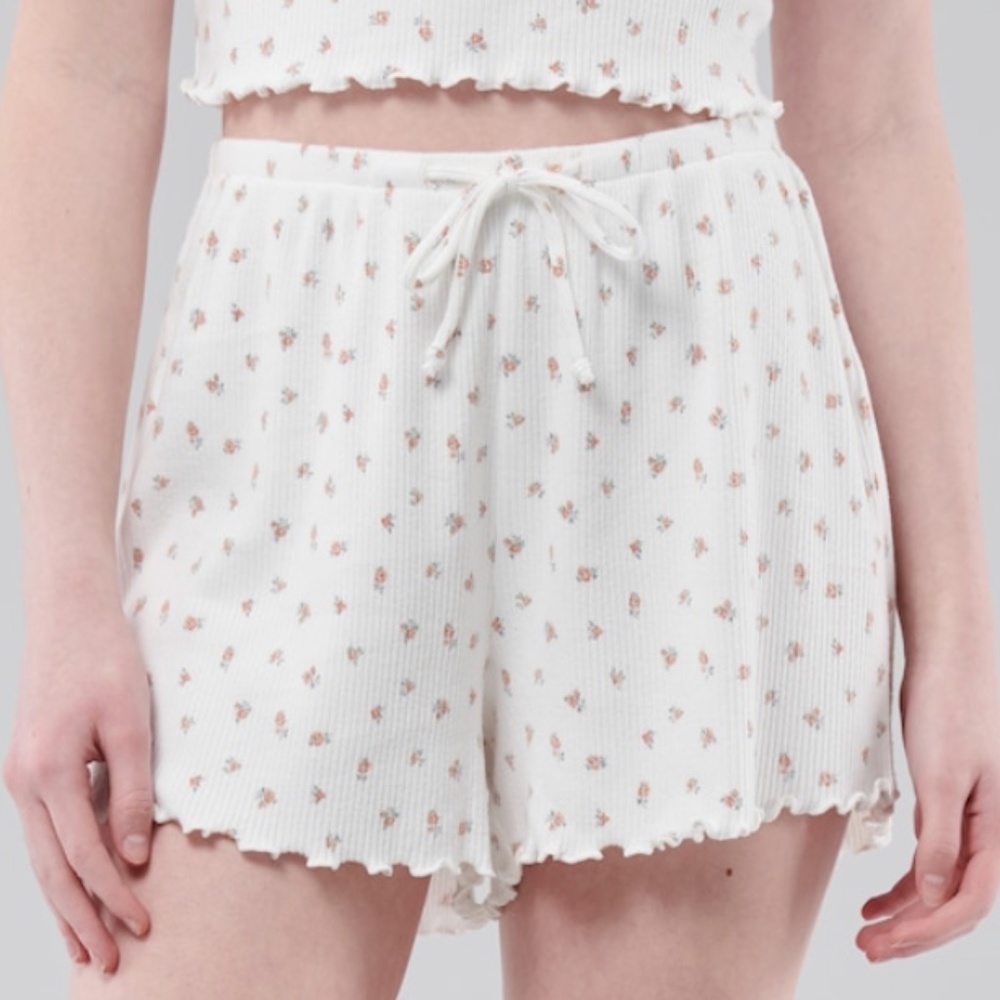 NWT GILLY HICKS DREAMWORTHY SOFT SHORT